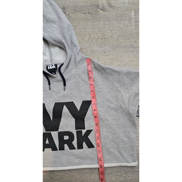 IVY PARK Grey Cropped Hoodie Sweatshirt Raw Hem Size Medium - Picture 5 of 6